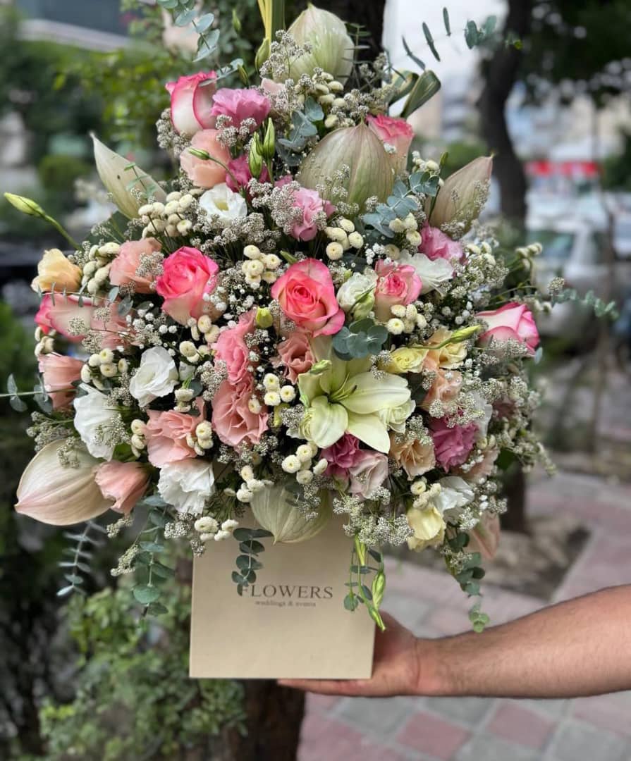 طراحی و دیزاین دسته‌گل و باکس گل